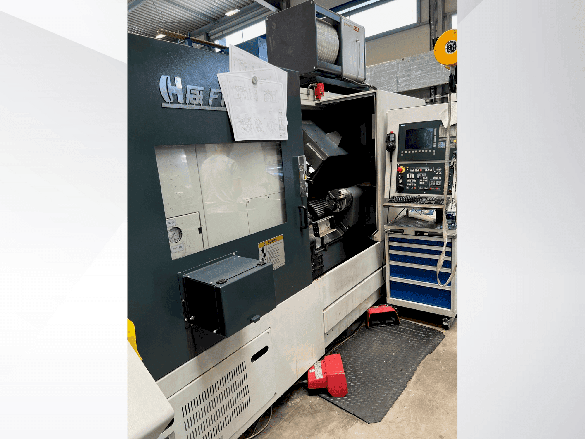 Frontansicht der FAT FTM 165 Maschine