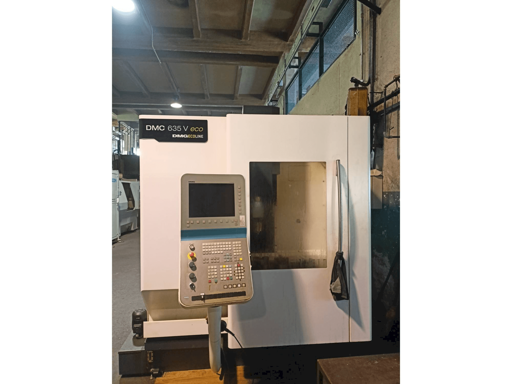 Frontansicht der DMG DMC 635V Ecoline Maschine