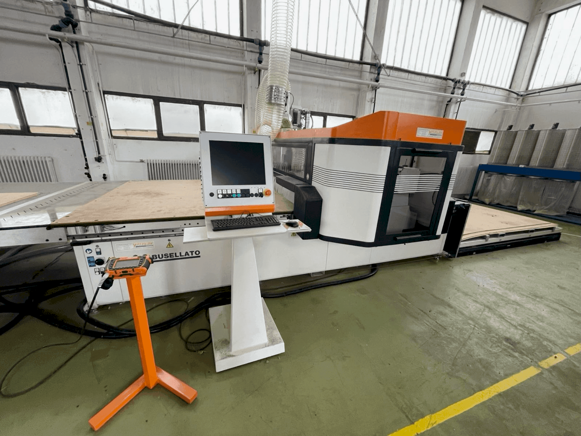 Seitenansicht der BUSELLATO Easy Jet 7.10 D AH/119579 Maschine