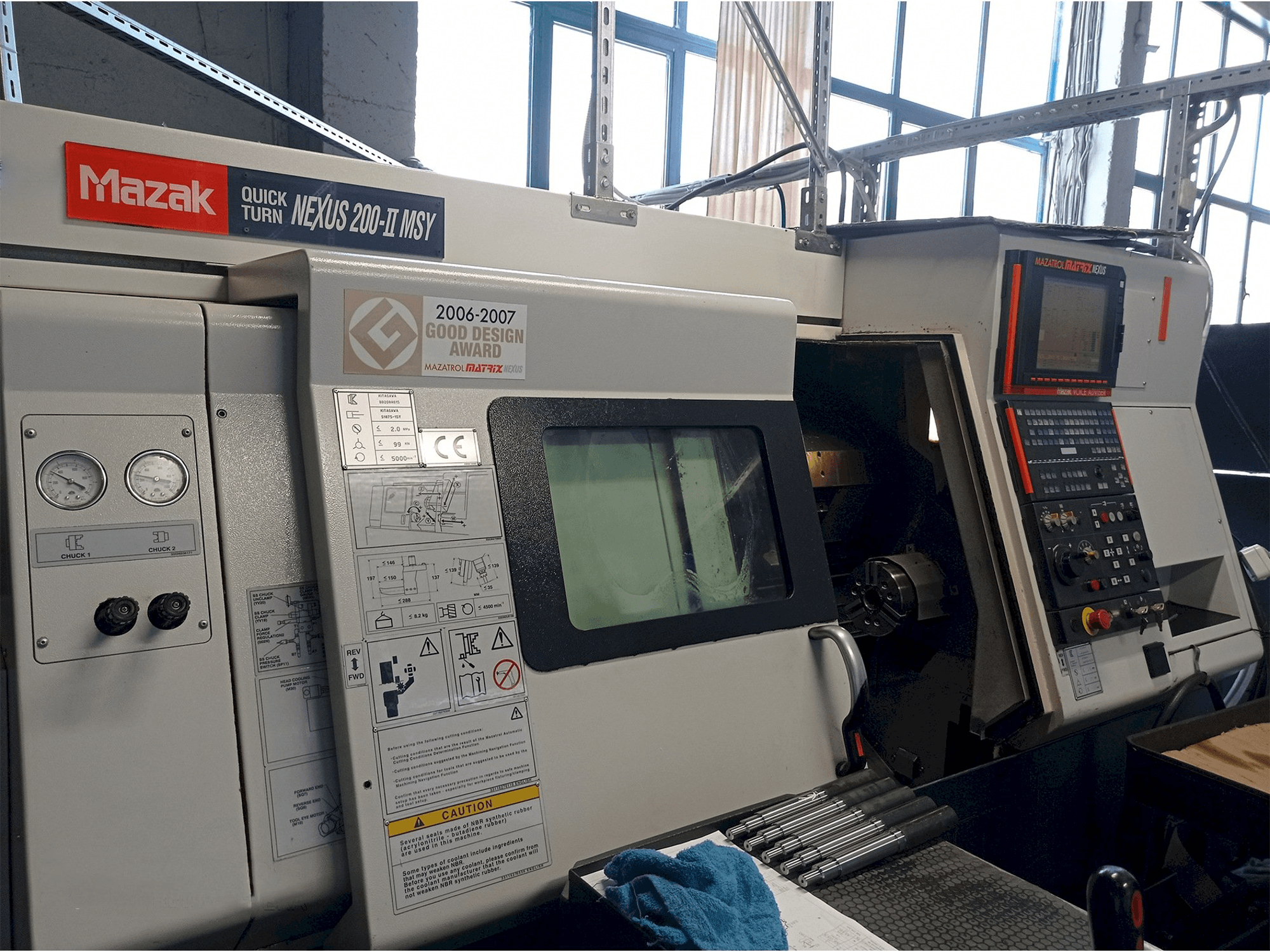 Frontansicht der Mazak Quick Turn Nexus 200-II MSY Maschine