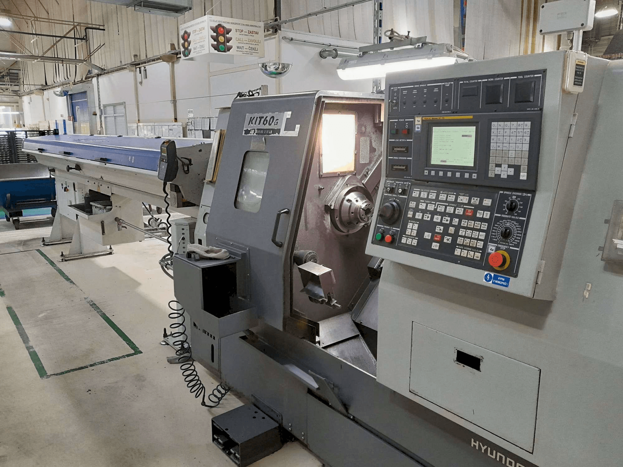 Frontansicht der Hyundai Kia KIT60G Maschine