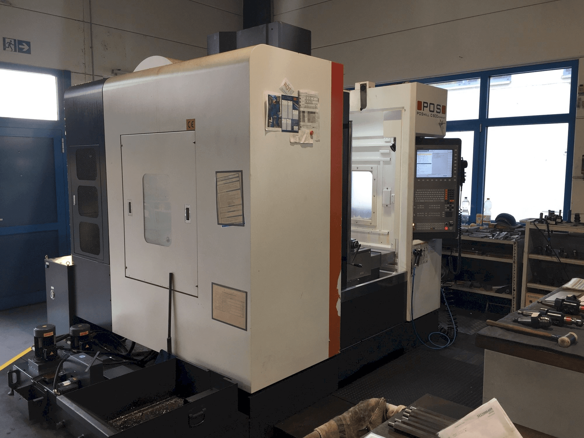 Frontansicht der POSmill C 800 Kompakt Maschine