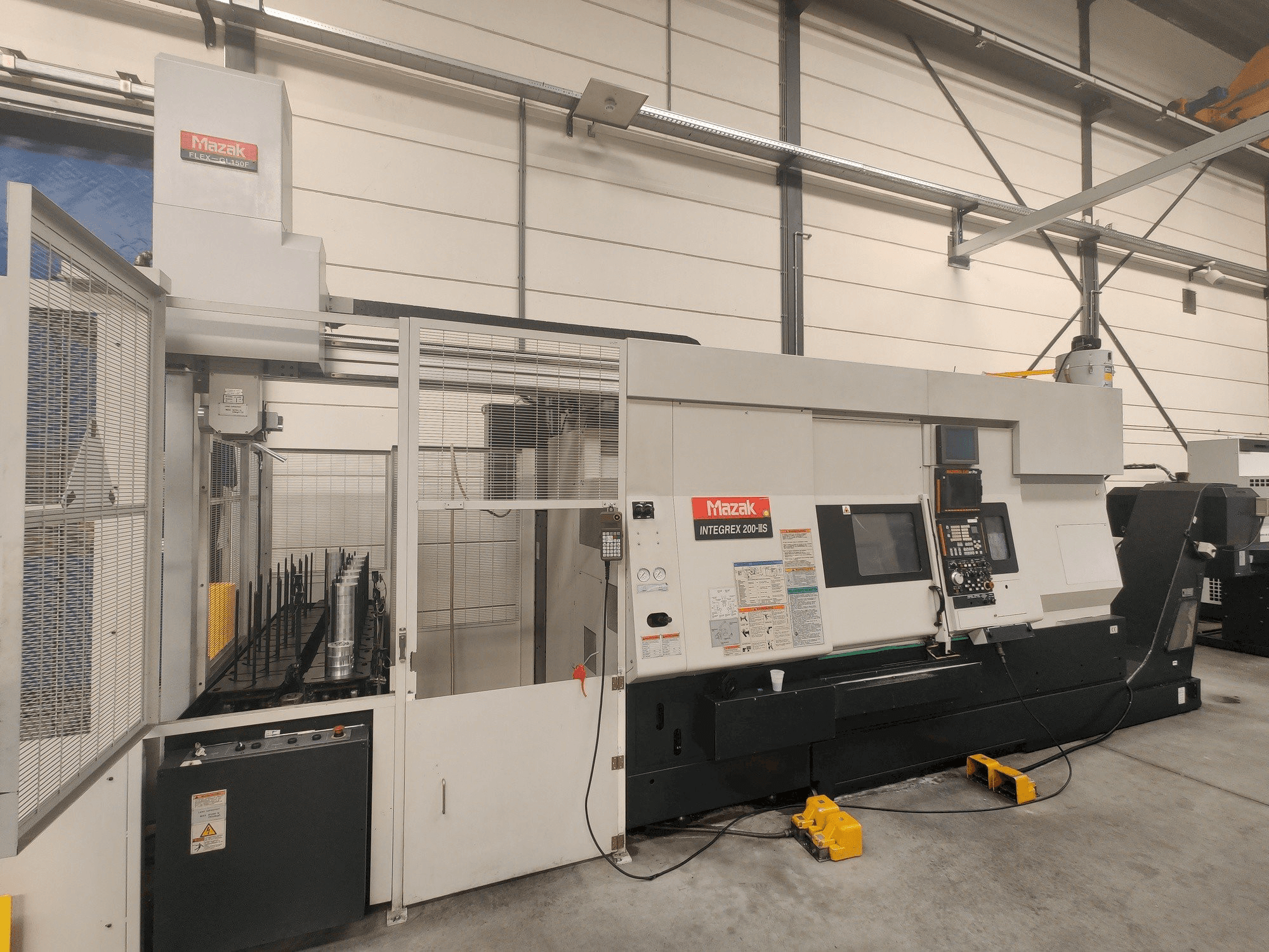 Frontansicht der Mazak Integrex 200-3S Maschine