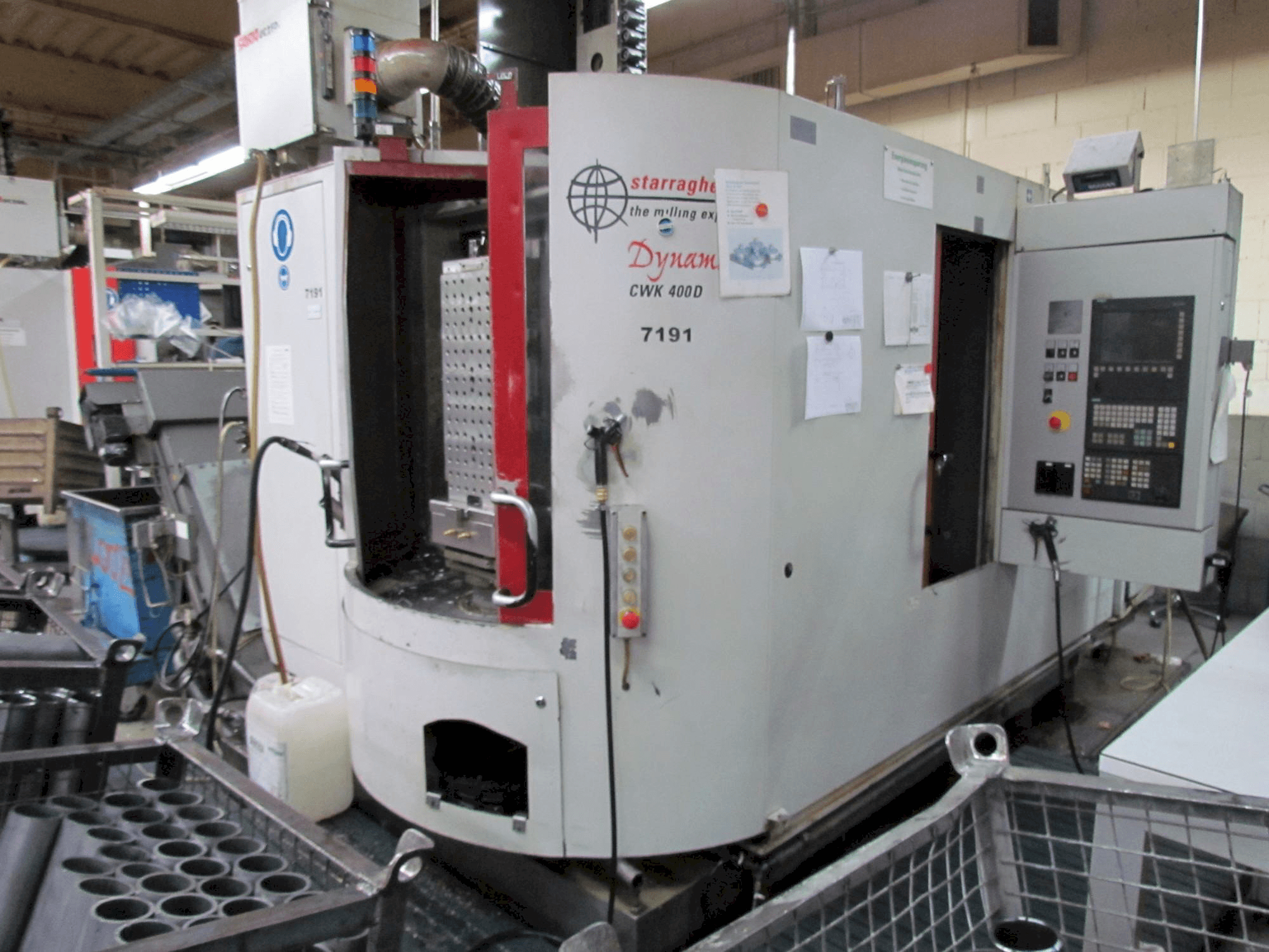 Frontansicht der Heckert CWK 400 D Maschine