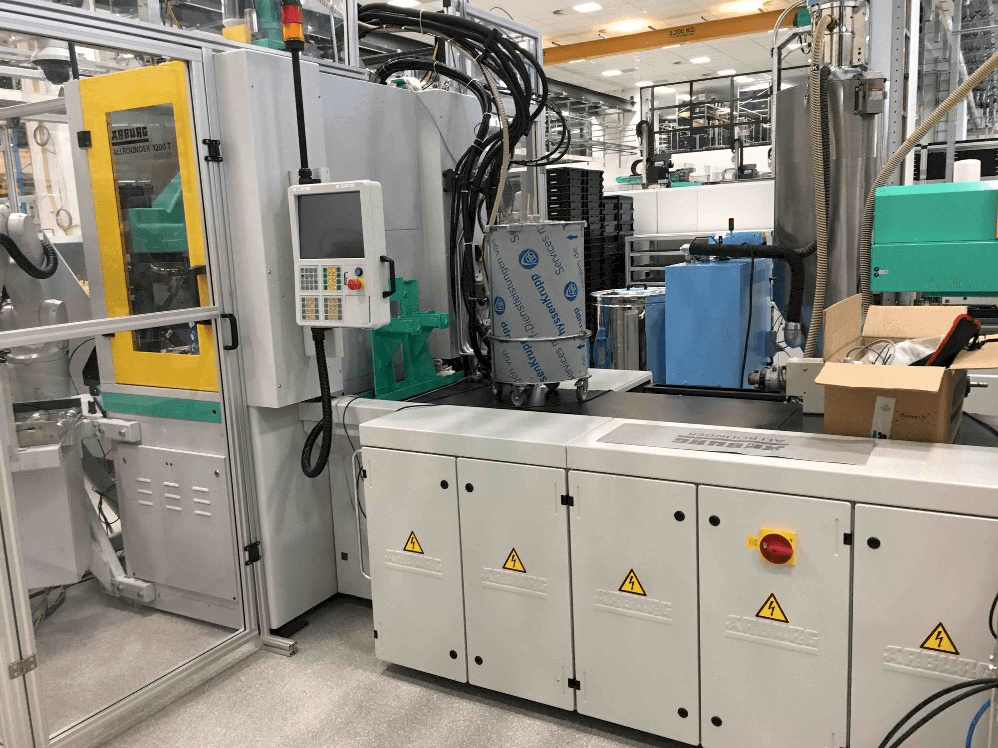 Frontansicht der Arburg ALLROUNDER 1200 T 800 - 70 (2017) Maschine