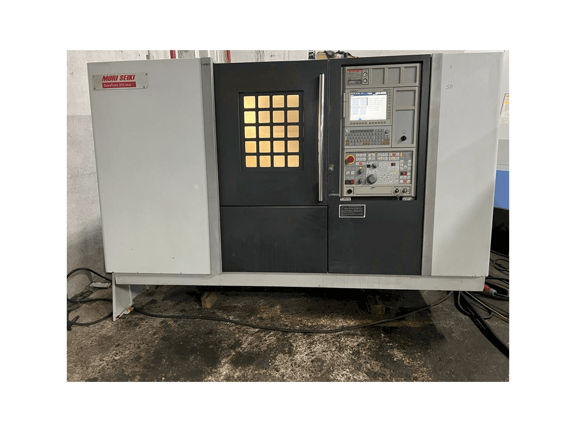 Frontansicht der DMG Mori Seiki DuraTurn 310 eco Maschine