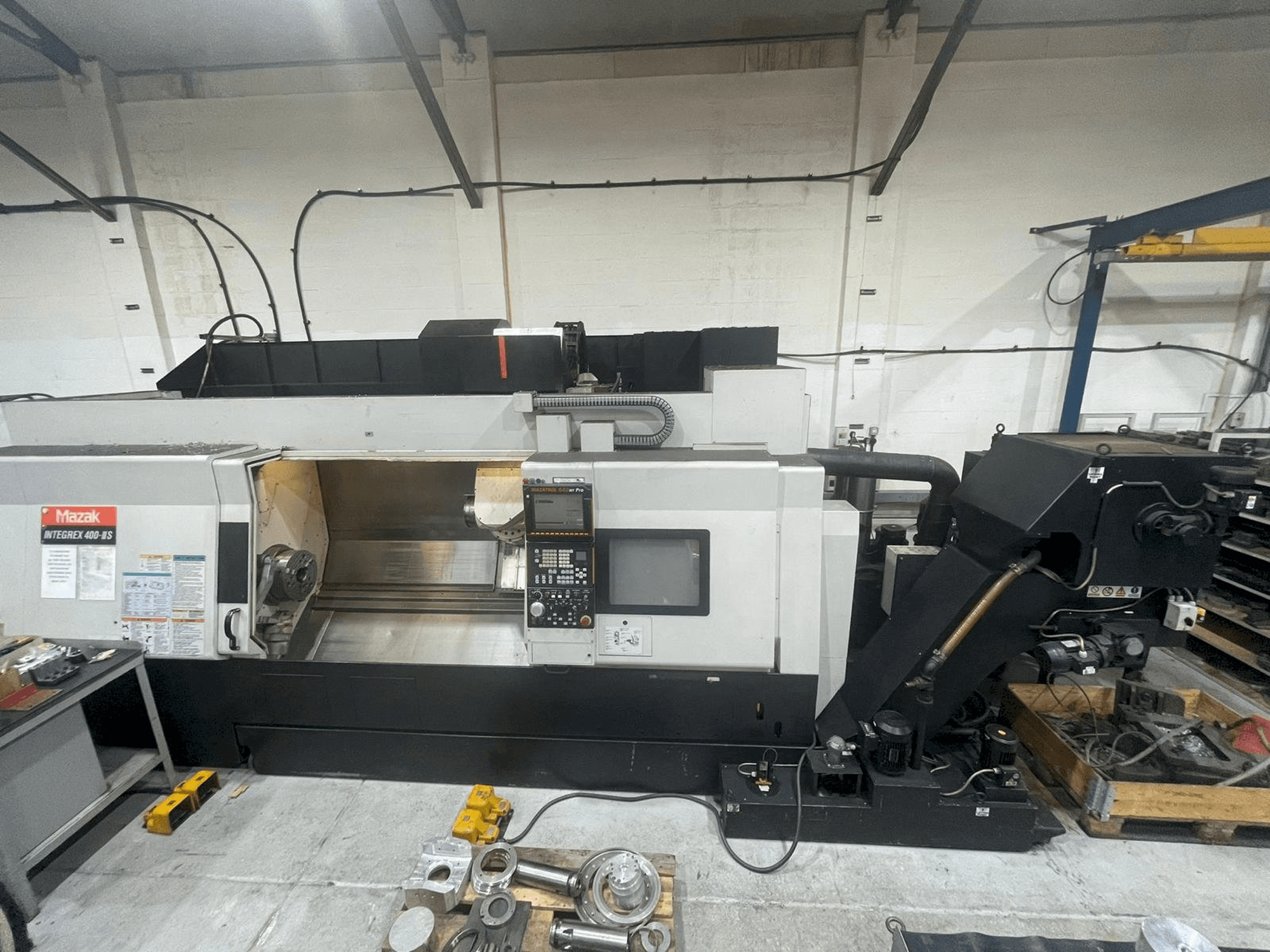 Frontansicht der Mazak Integrex 400 III-S Maschine