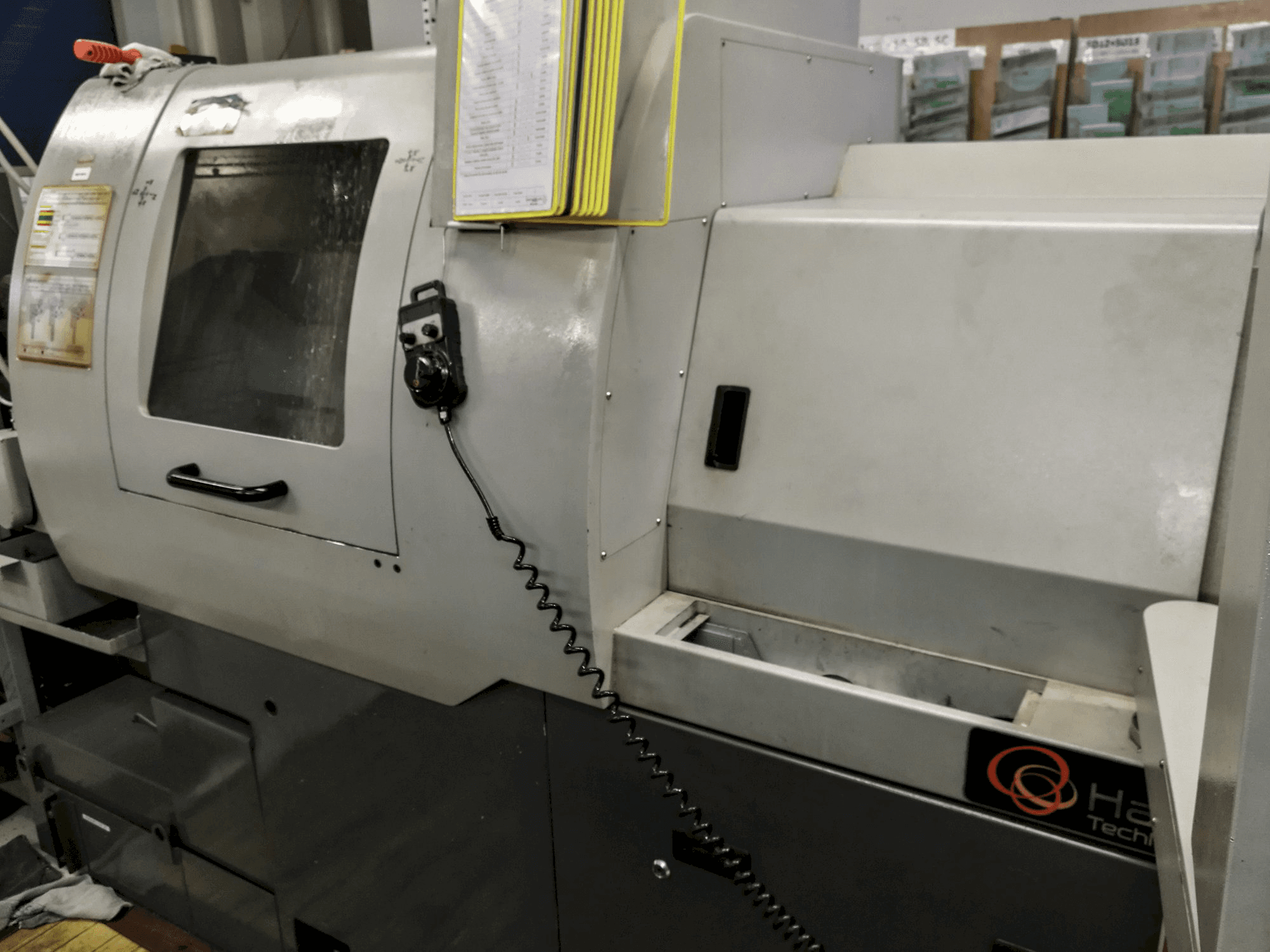 Rechte Ansicht der Hanwha XD 20 N Maschine